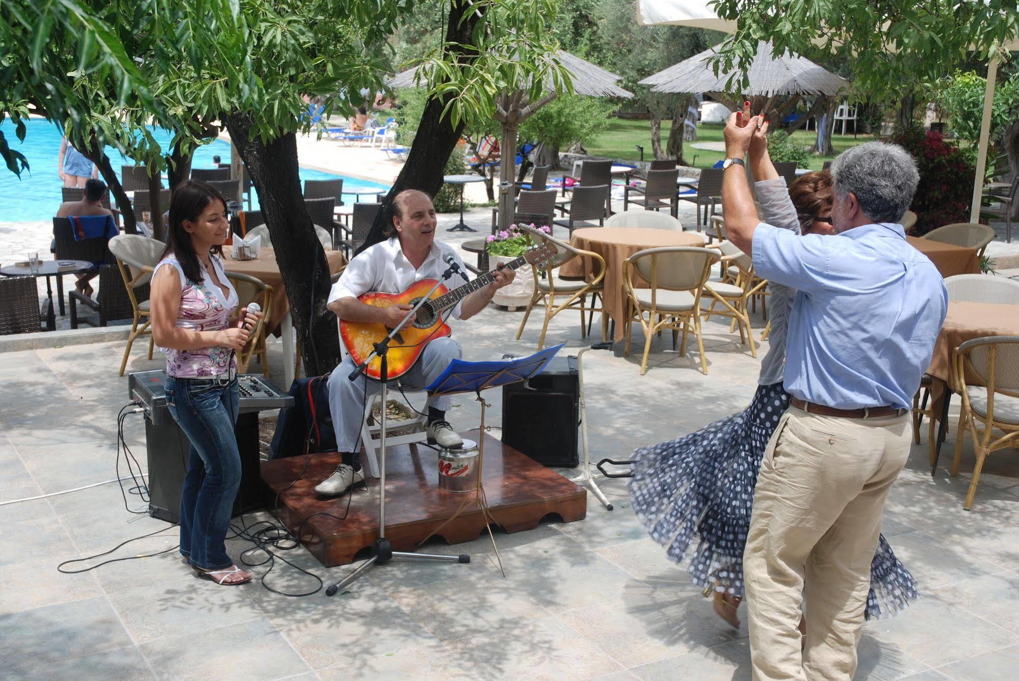 Florida Blue Bay Resort & Spa ซาโธเปียกอส ภายนอก รูปภาพ