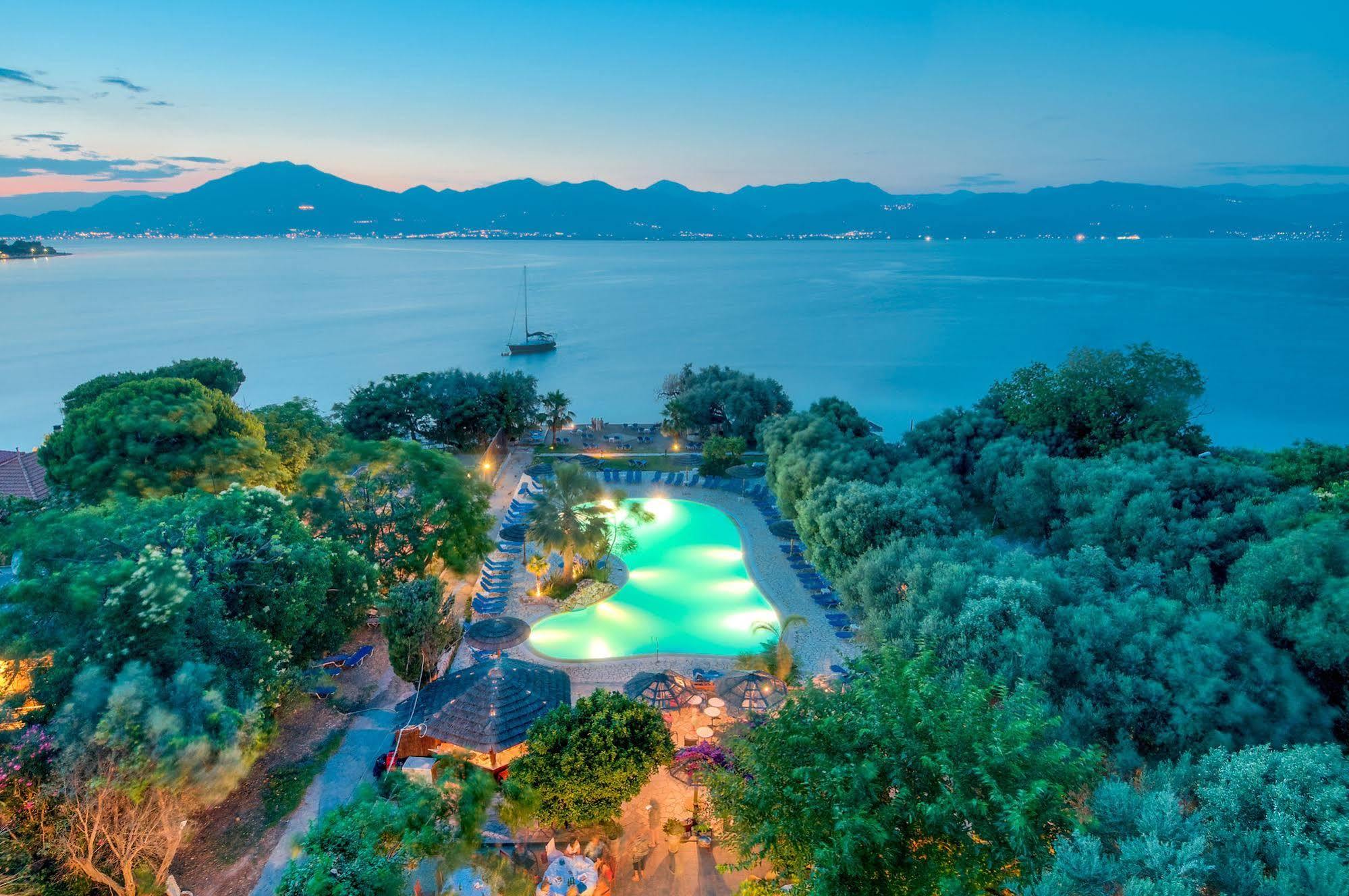 Florida Blue Bay Resort & Spa ซาโธเปียกอส ภายนอก รูปภาพ