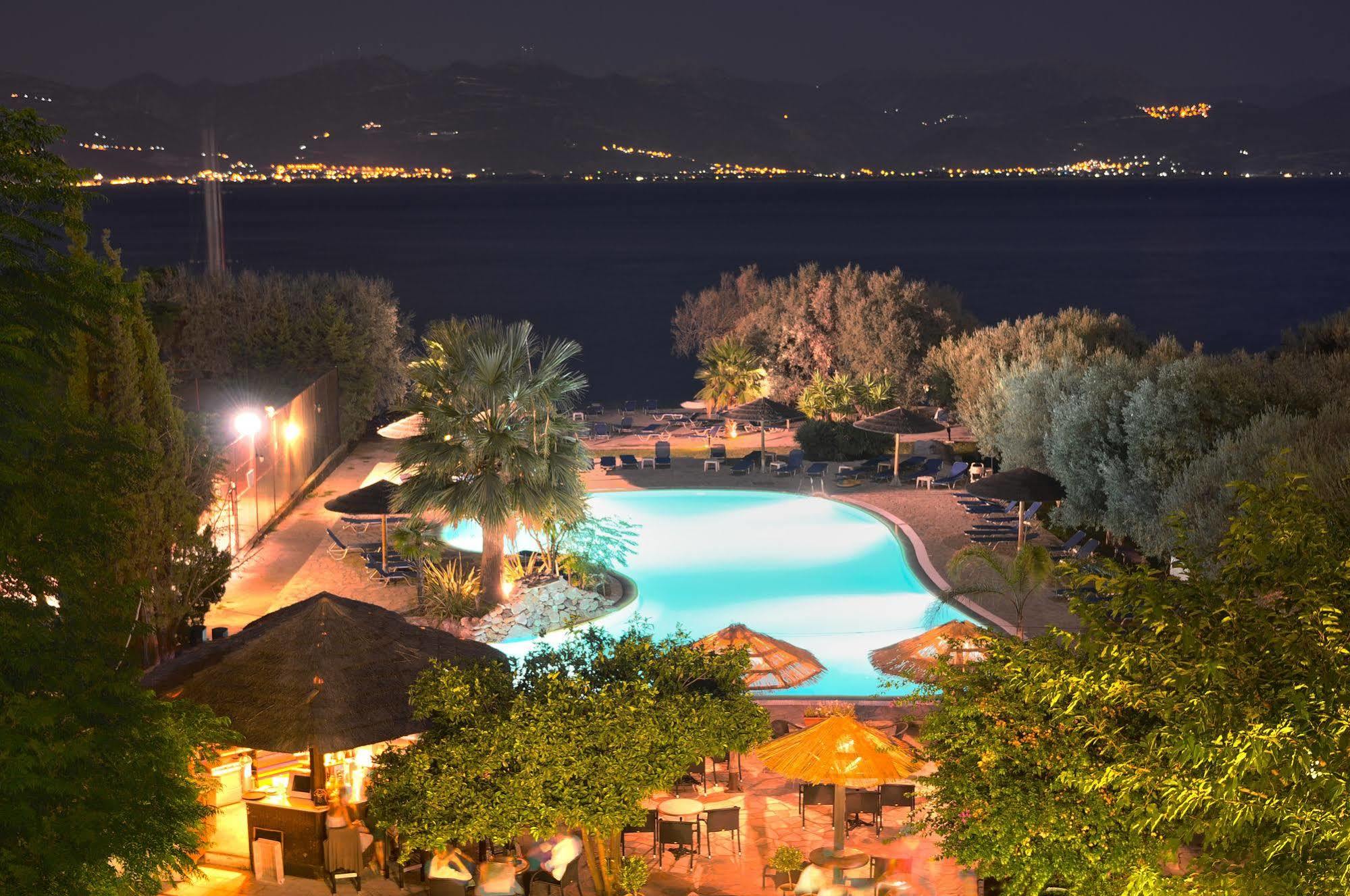 Florida Blue Bay Resort & Spa ซาโธเปียกอส ภายนอก รูปภาพ
