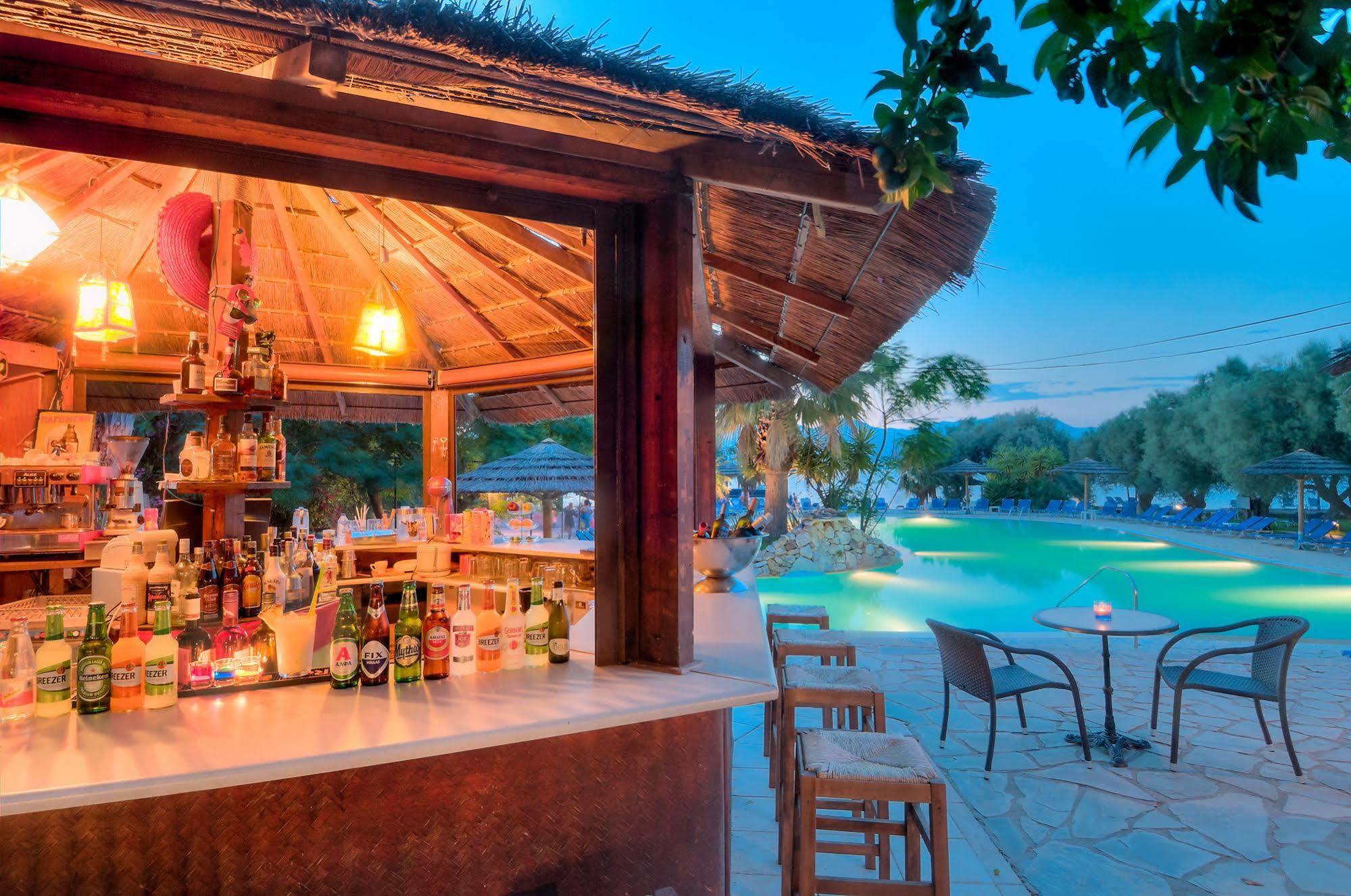 Florida Blue Bay Resort & Spa ซาโธเปียกอส ภายนอก รูปภาพ